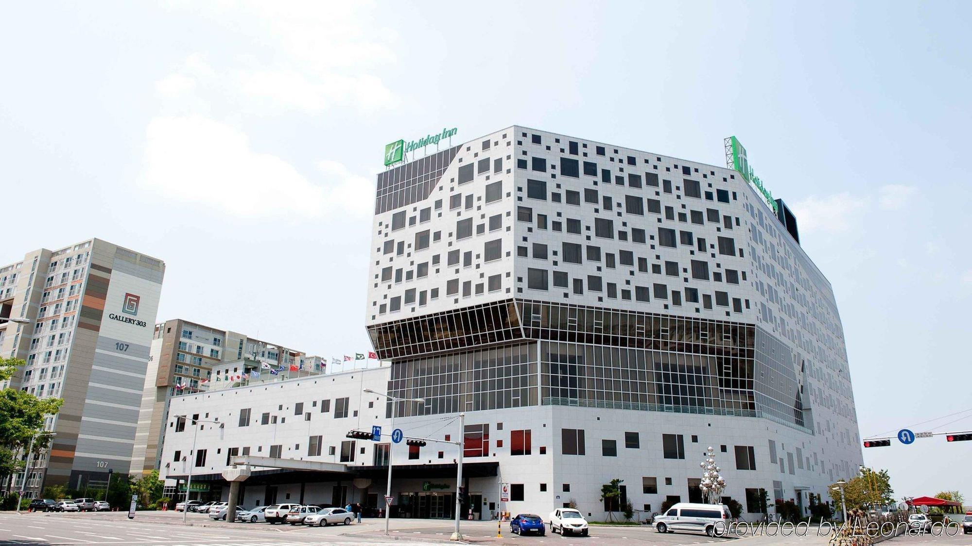 Ramada Plaza By Wyndham Gwangju Hotell Gwangju Metropolitan City Exteriör bild